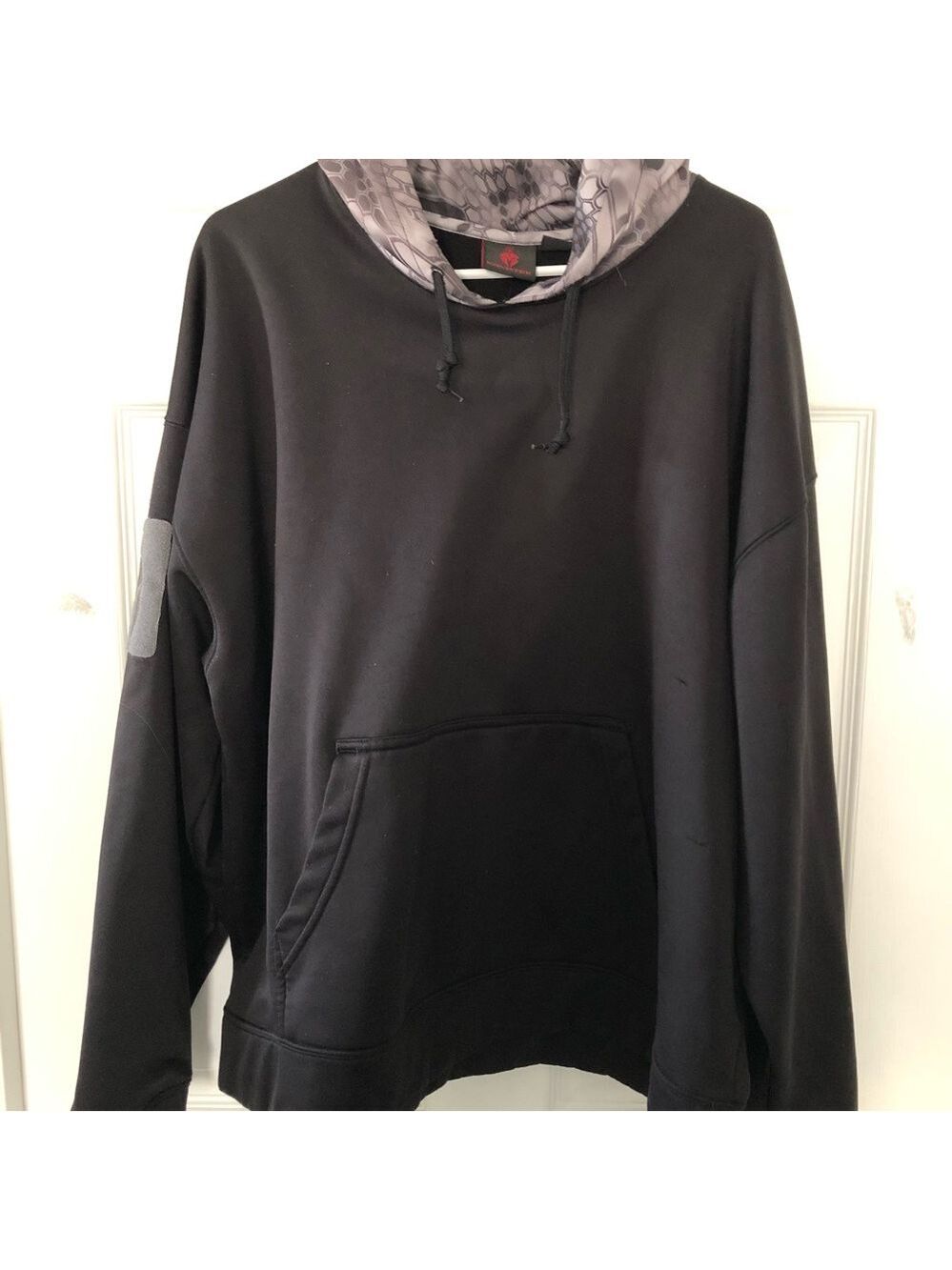 KRYPTEK Men's Black Hoodie with Patterned Hood Guatemala Size XL